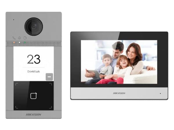 Kit de Videoportero IP Poe Estandar HIKVISION  DS-KIS604-P(C) con llamada a App de Smartphone, Apertura con tarjeta MIFARE, Soporte hasta para 2 puertas, IK08, IP65