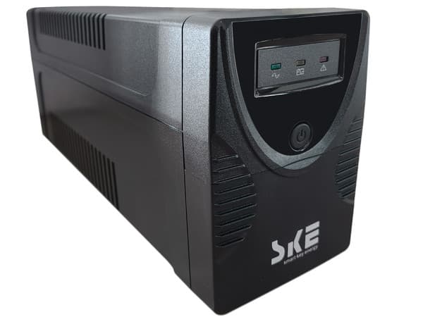 No-Break SKE GP800 de 800VA/480W, 6 Contactos con Supresión de Picos, Color Negro.