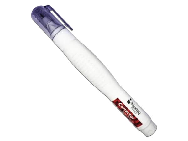 Corrector Nextep tipo pluma con punta metálica y capacidad de 8 ml. Paquete con 12 piezas. Contenido total: 1 paquete.