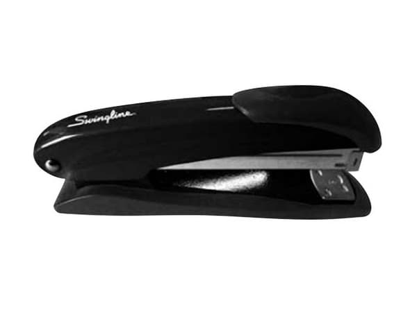 Grapadora Acco Swingline P1276 de Tira Completa. Color Negro