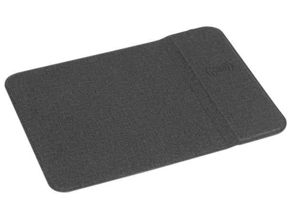 Mousepad rígido forrado de tela con Cargador inalámbrico para smartphones. Color Gris