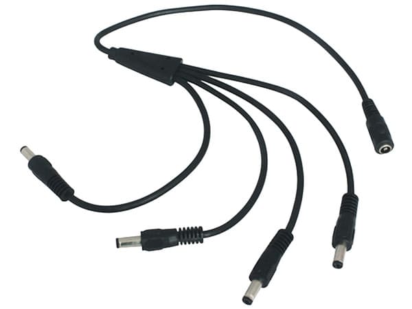 Divisor de Fuente de poder PR-C14 de una entrada a 4 salidas.